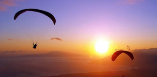 Jak nauczyć się skakania ze spadochronem?